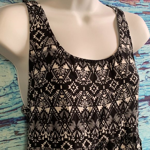 5 for $25 - Divided Black and White Abstract Print Sundress - Picture 6 of 6